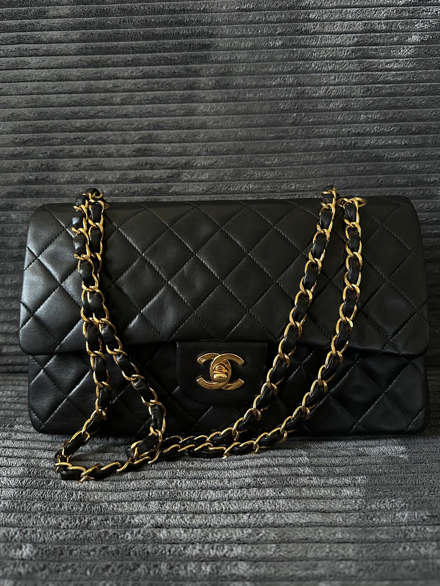 Chanel Timeless Classic Medium 1