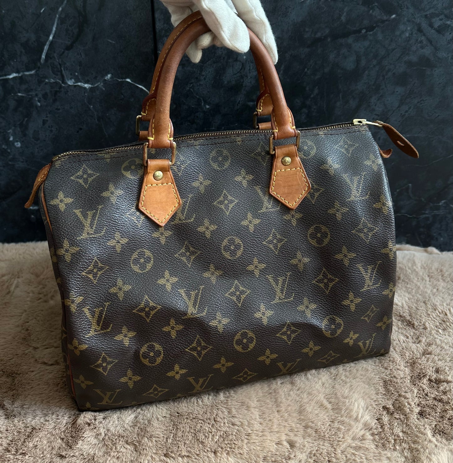 Louis Vuitton Speedy 30
