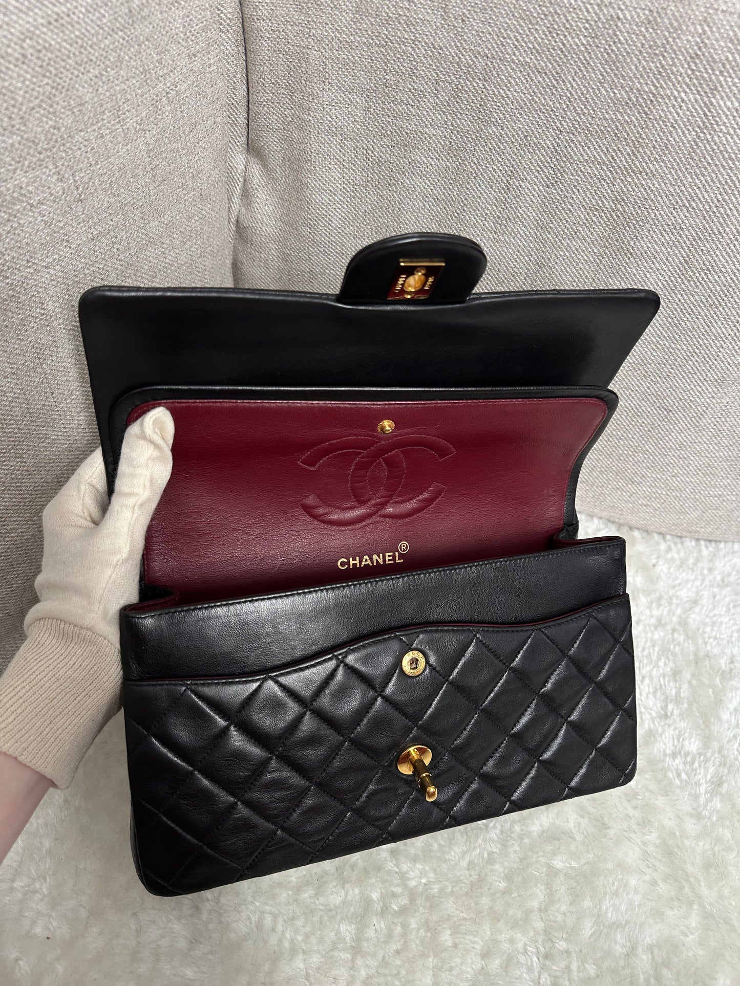 Chanel Timeless Classic Medium 1