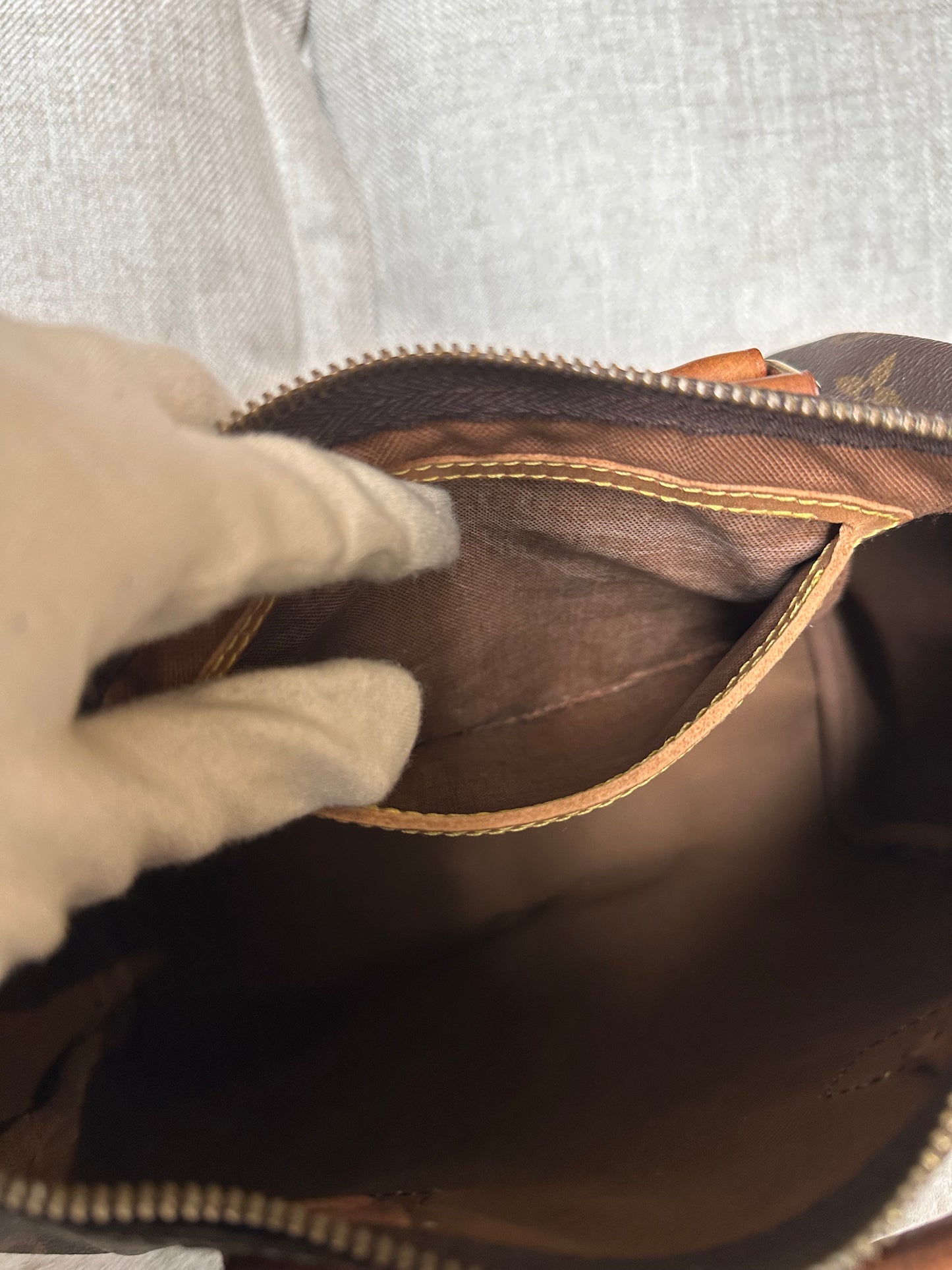 Louis Vuitton Speedy 25