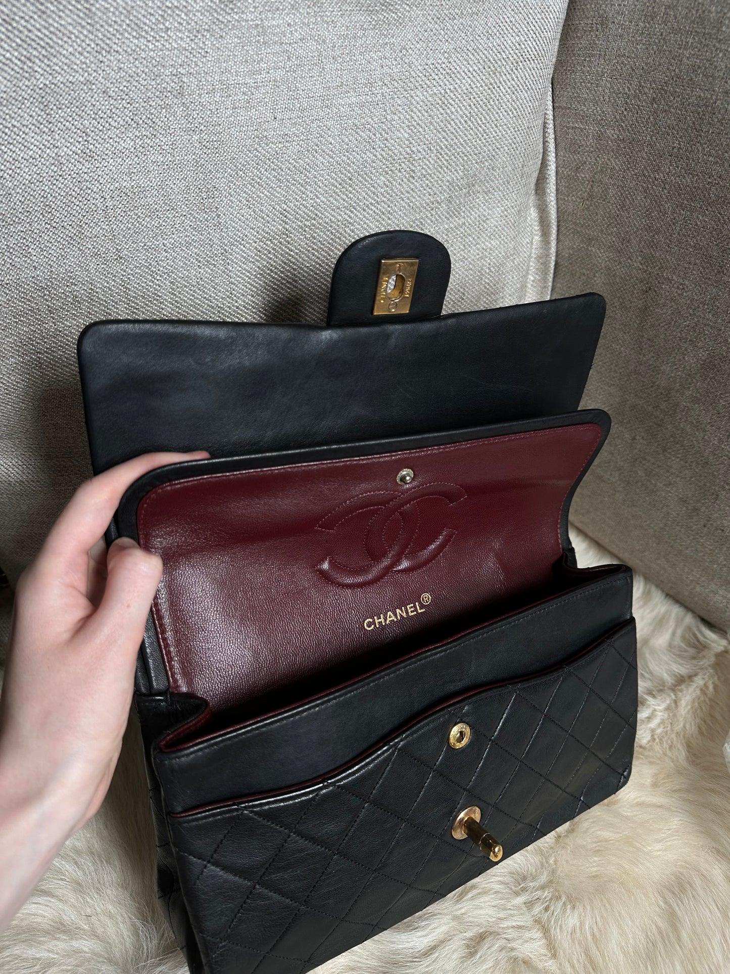 CHANEL TIMELESS CLASSIC MEDIUM NOIR