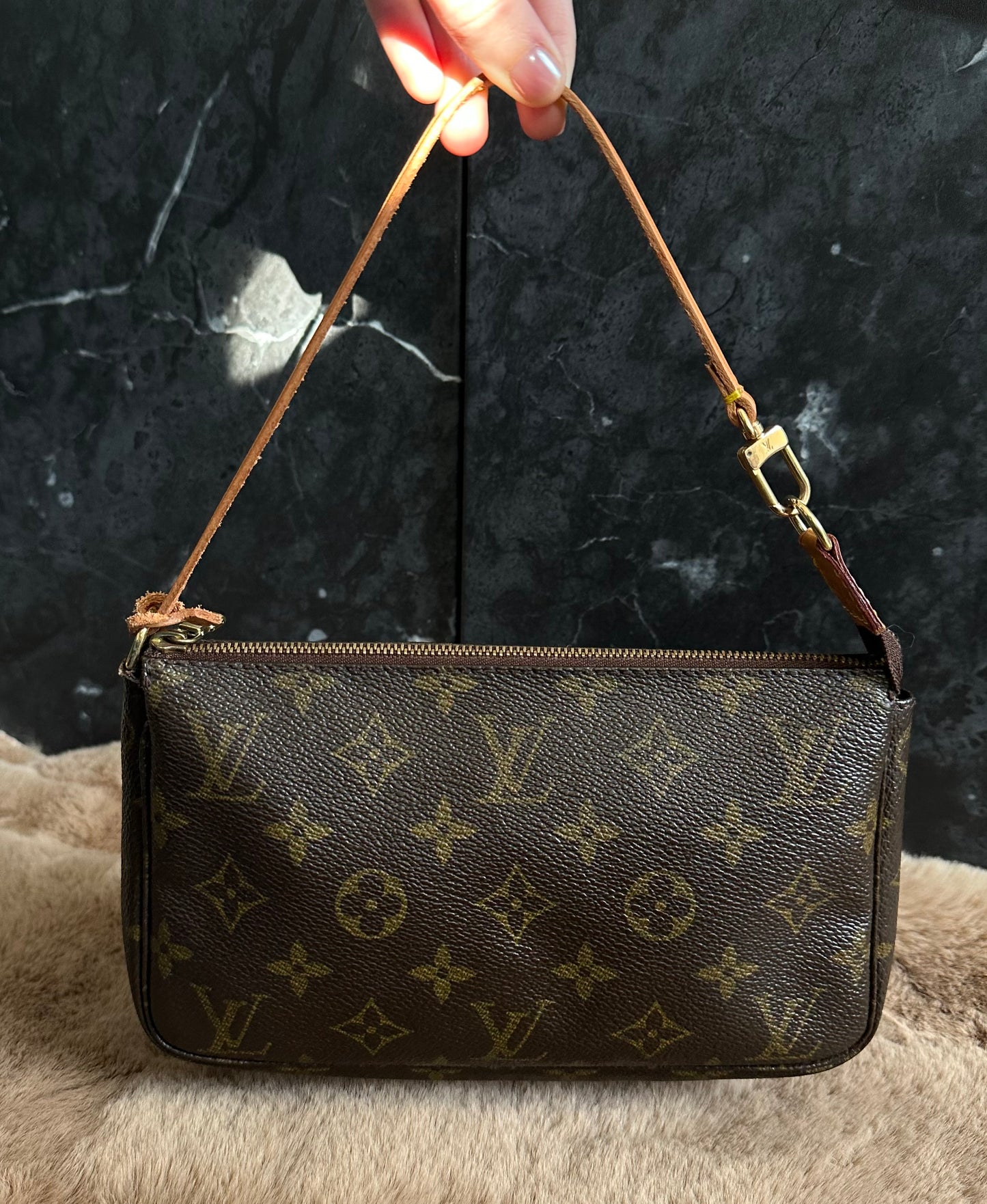 Louis Vuitton Pochette