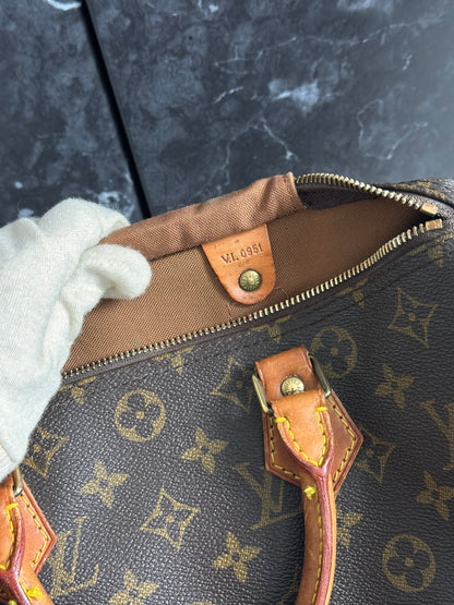 Louis Vuitton Speedy 30