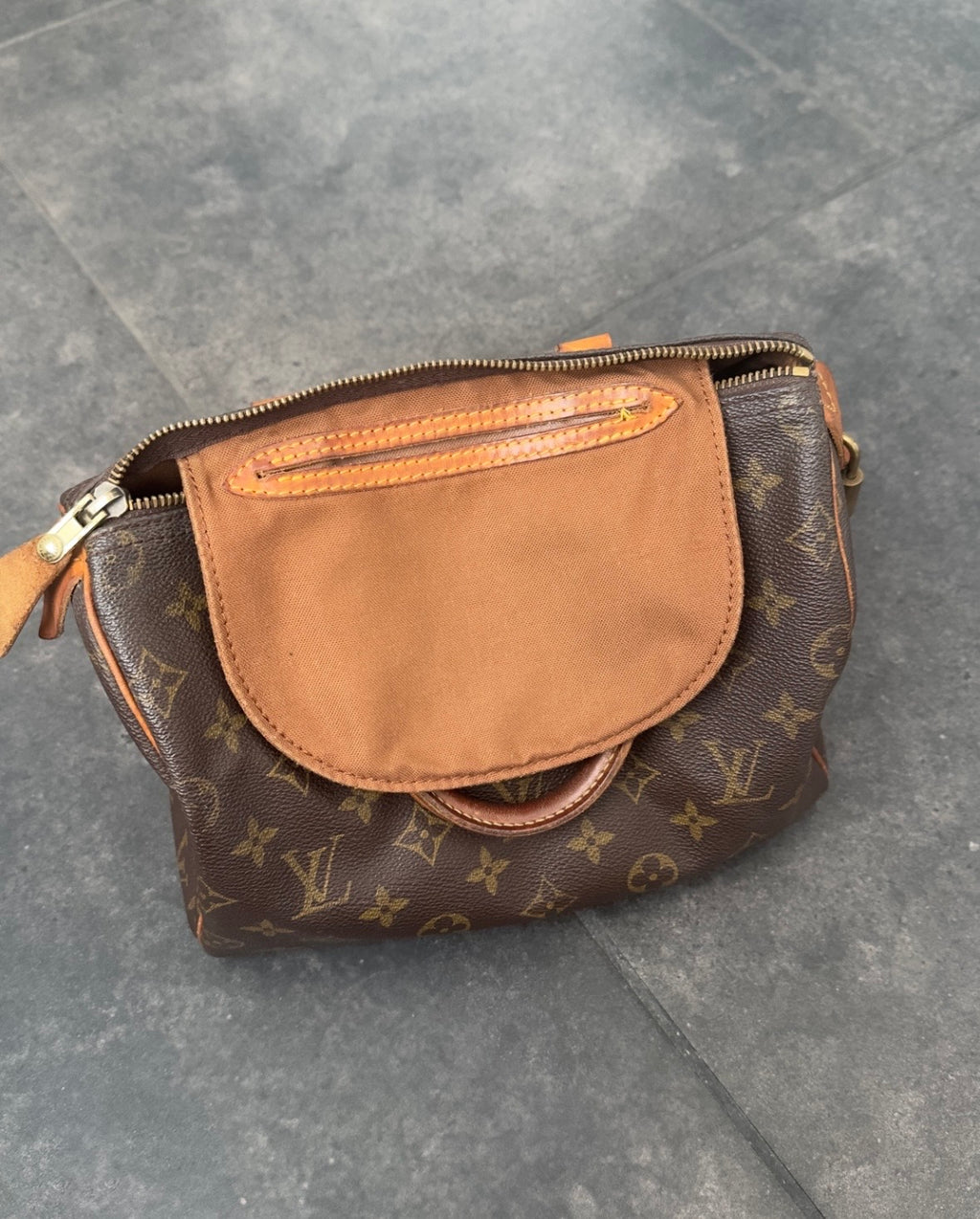 Louis Vuitton Speedy 25
