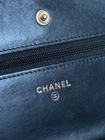 CHANEL WALLET ON CHAIN ​​BLACK AND GOLD