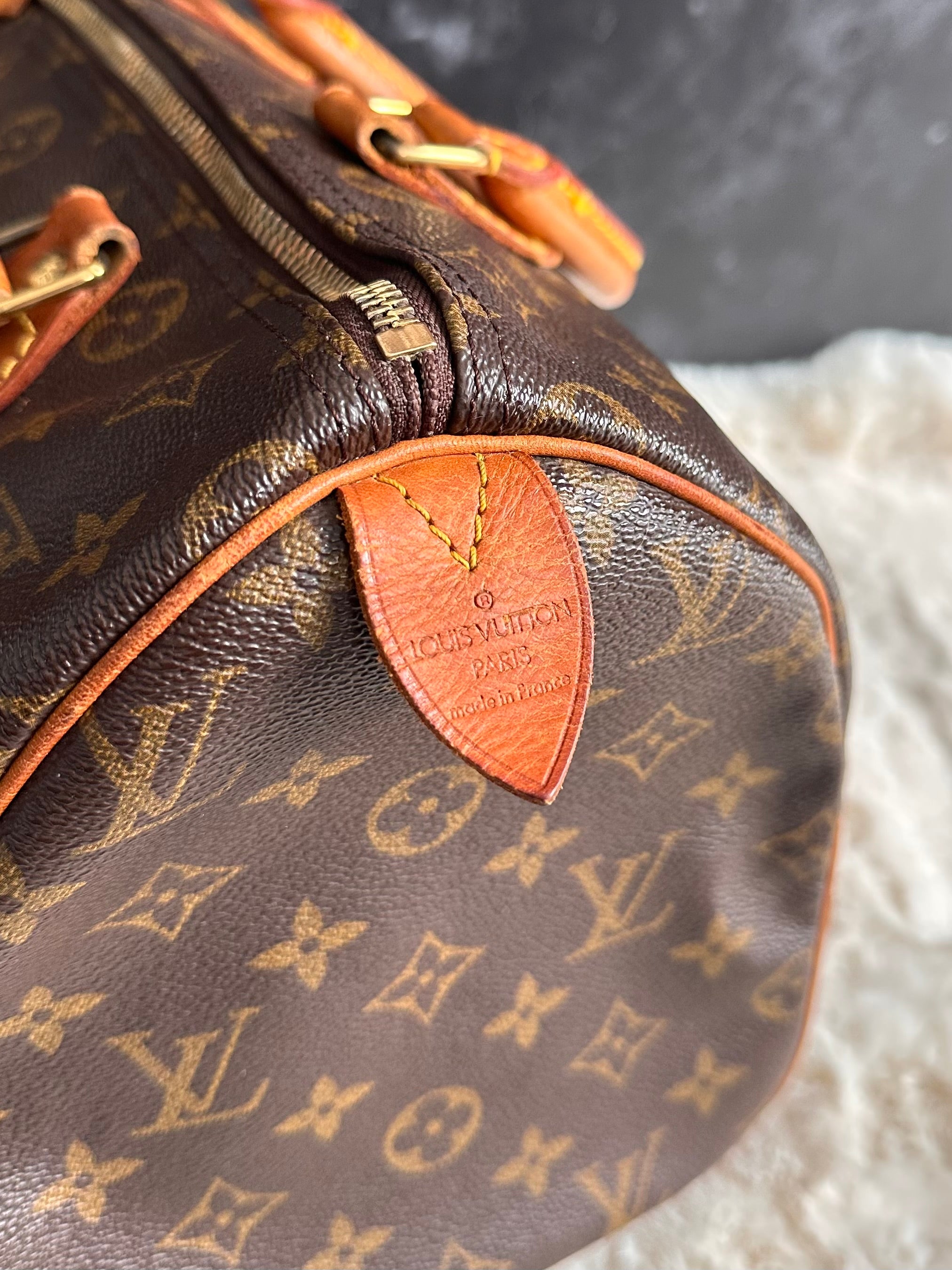 Louis Vuitton Speedy 30
