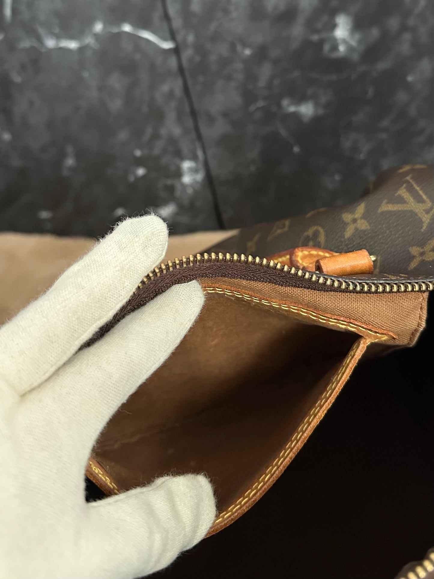 Louis Vuitton Speedy 30