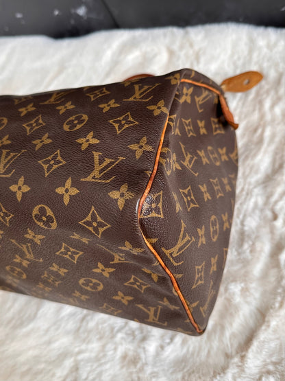 Louis Vuitton Speedy 30