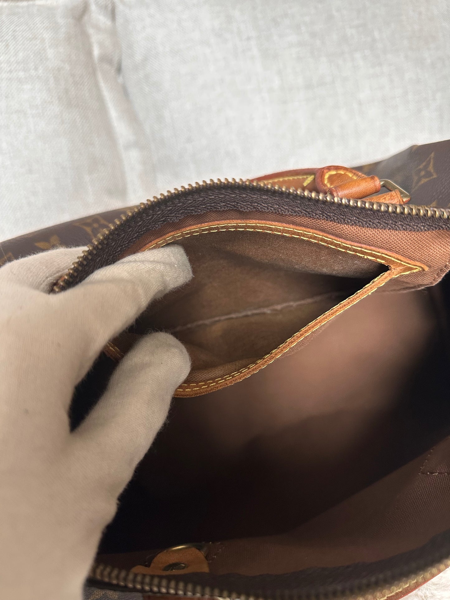 Louis Vuitton Speedy 30