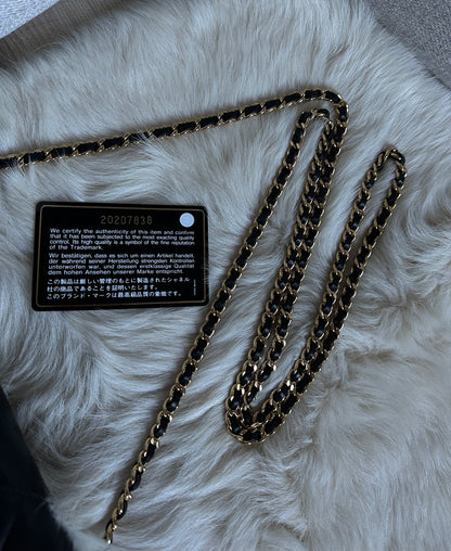 CHANEL WALLET ON CHAIN ​​BLACK AND GOLD