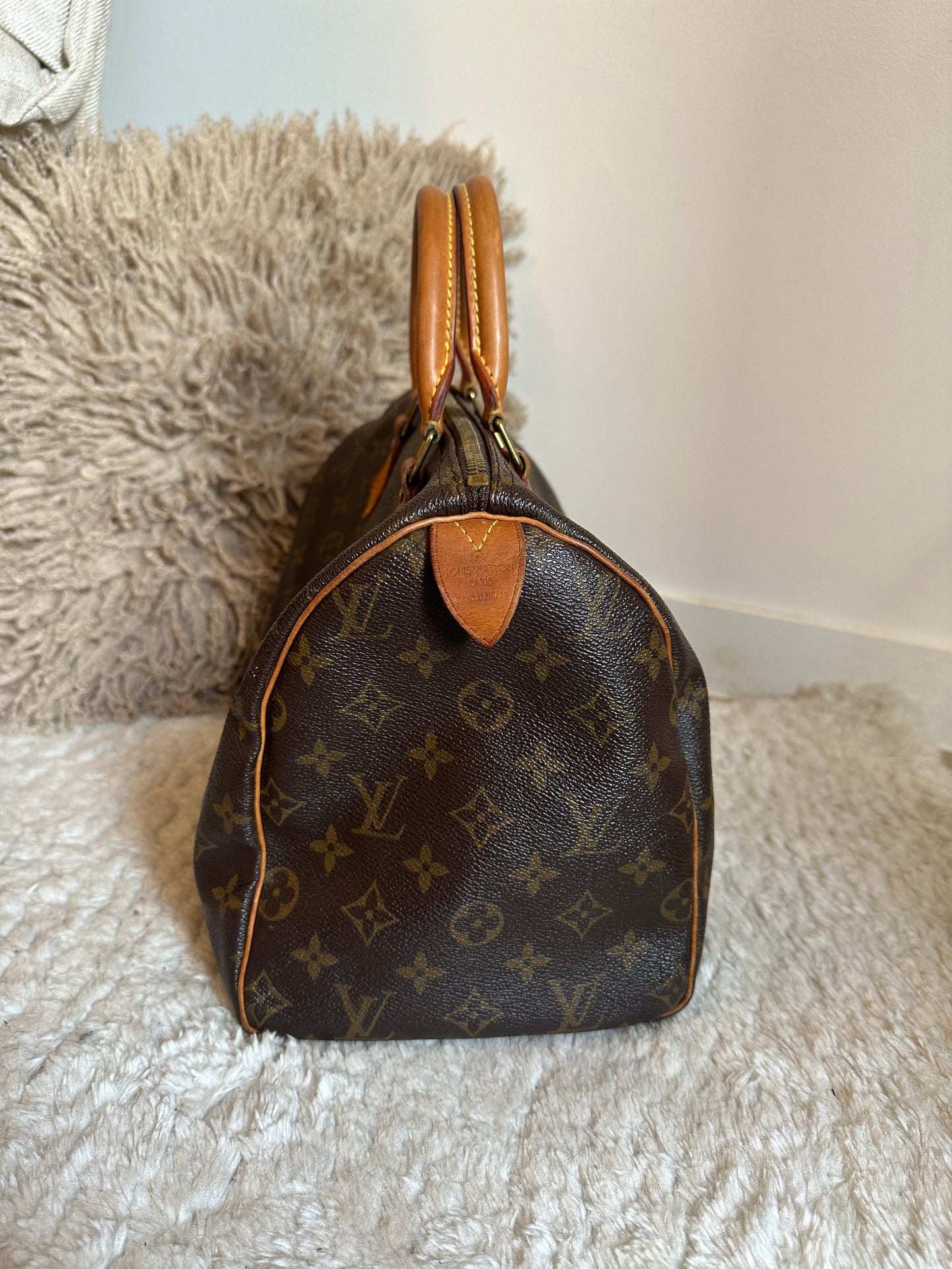 Louis Vuitton Speedy 30