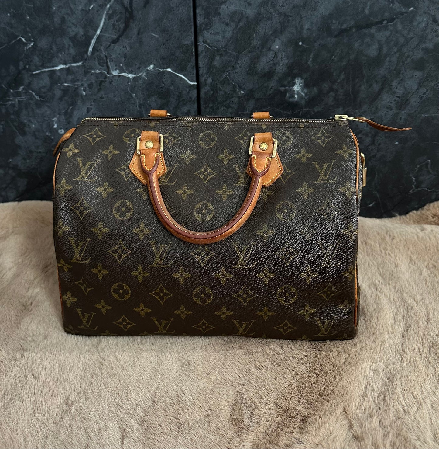Louis Vuitton Speedy 30
