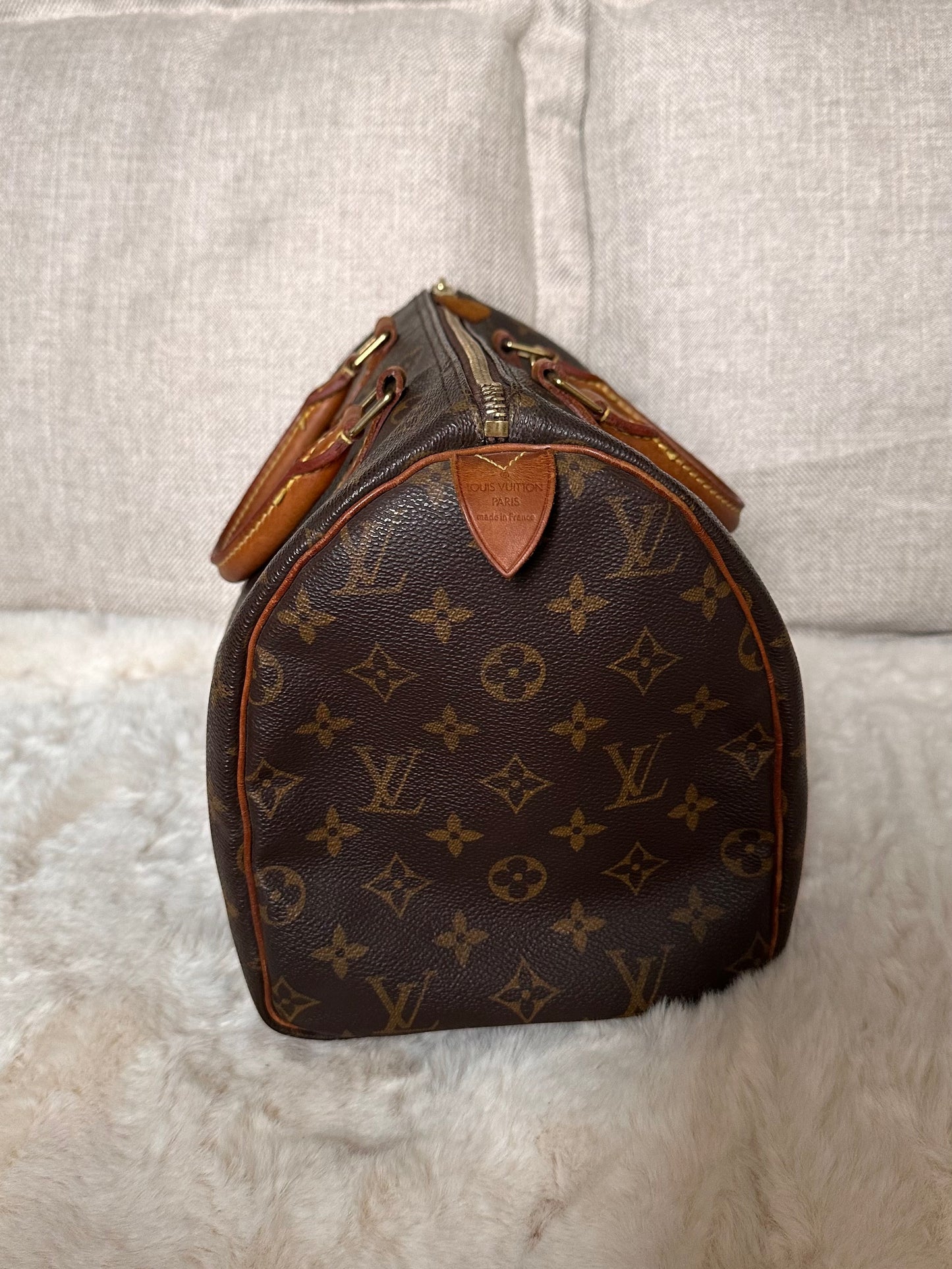 Louis Vuitton Speedy 30