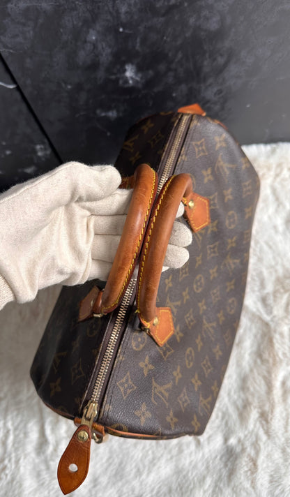 Louis Vuitton Speedy 30