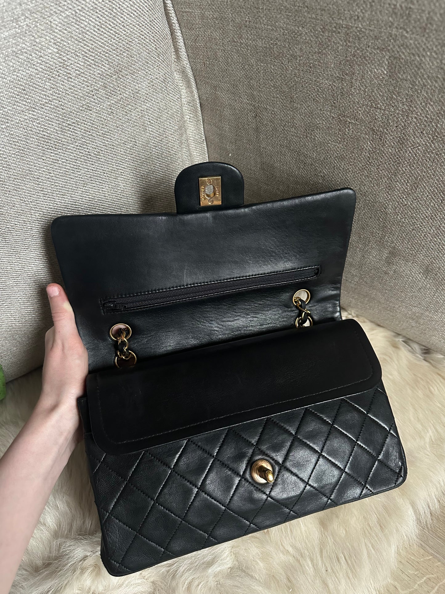 CHANEL TIMELESS CLASSIC MEDIUM NOIR