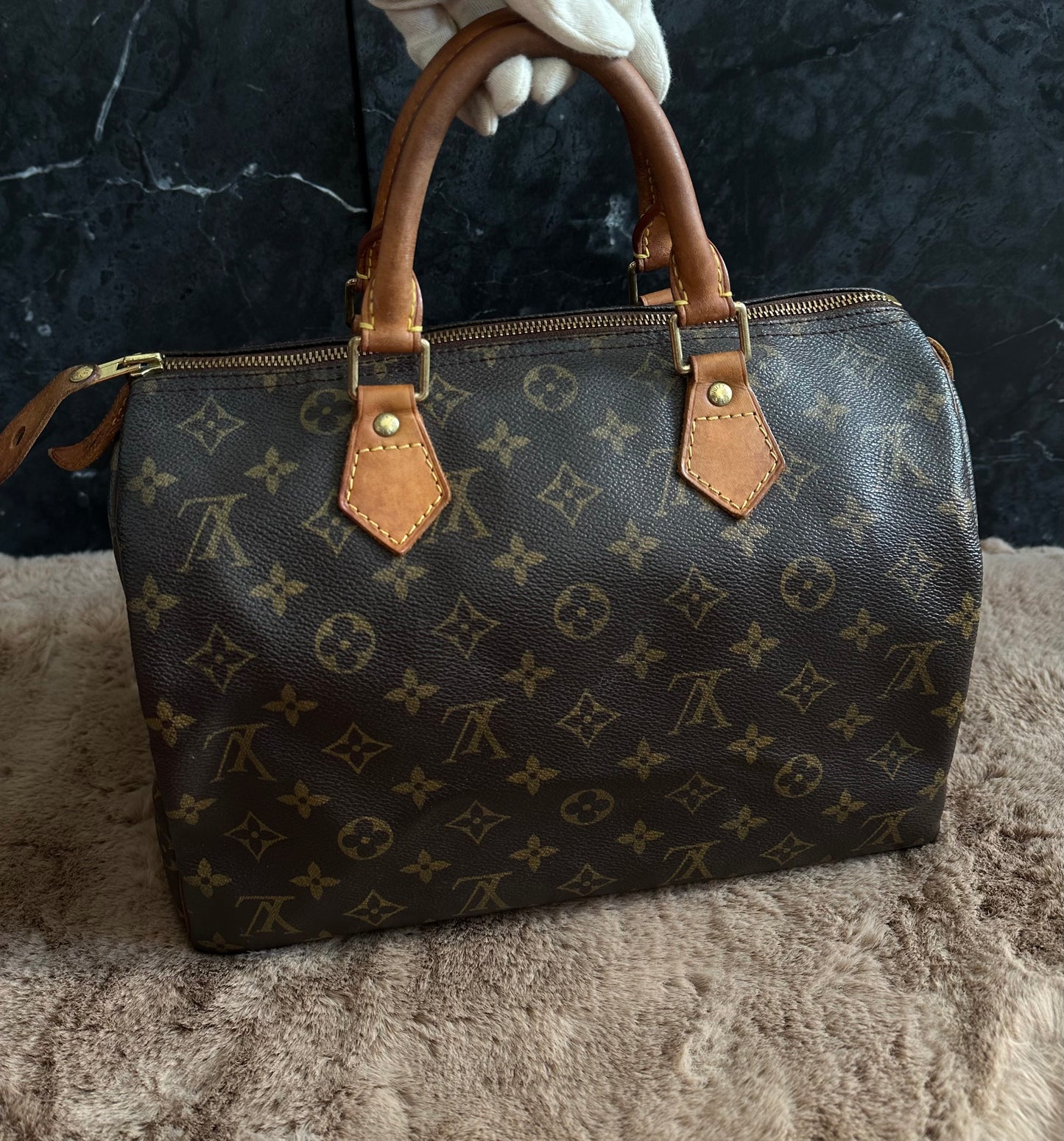 Louis Vuitton Speedy 30