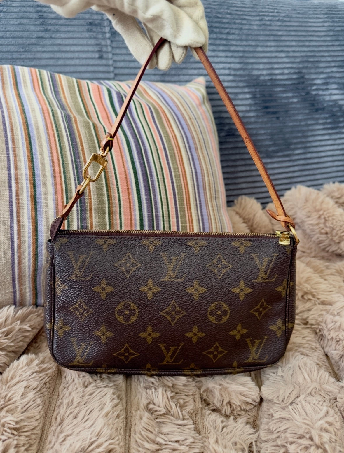 Louis Vuitton Pochette Accessoires