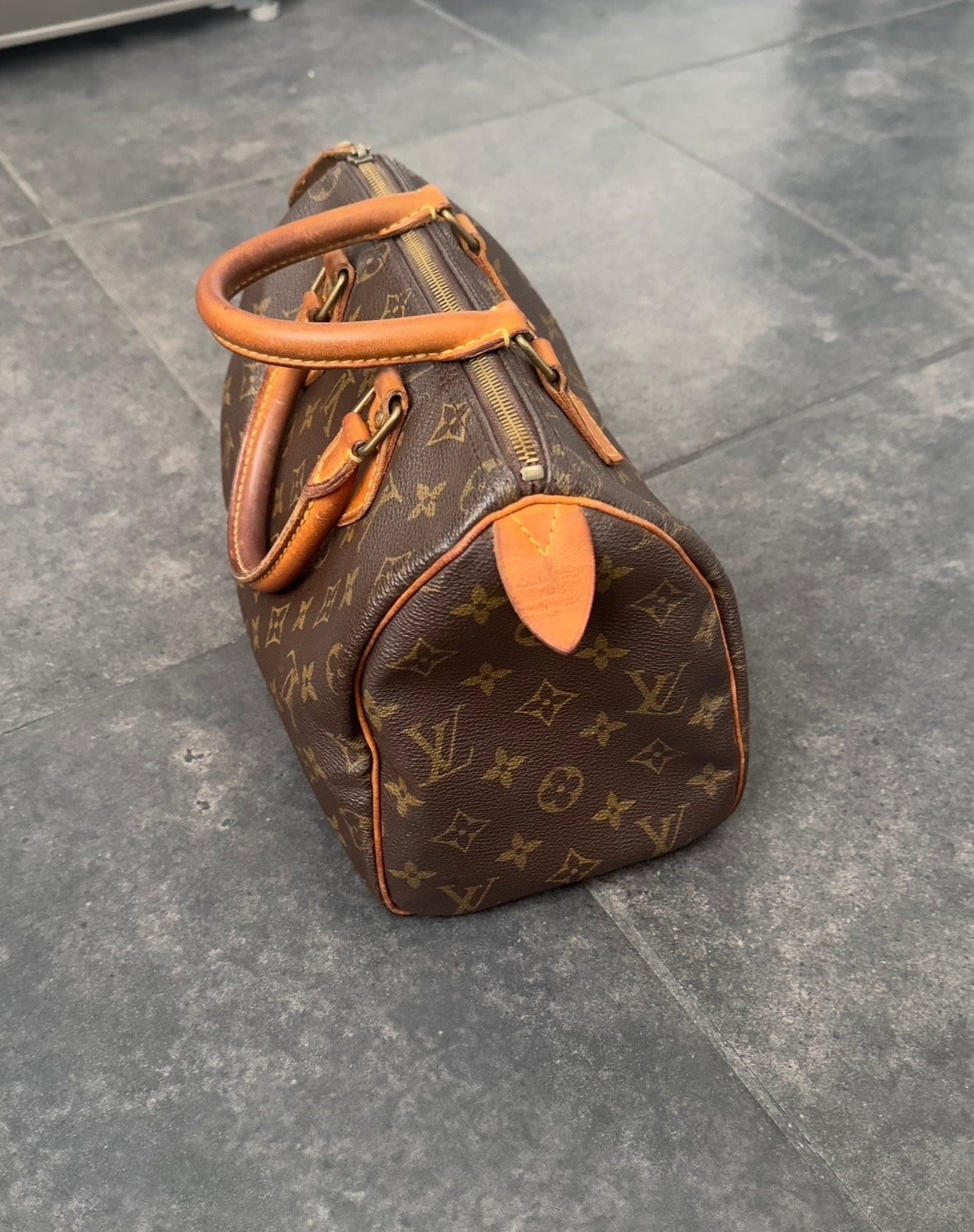 Louis Vuitton Speedy 25