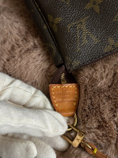 Louis Vuitton Pochette