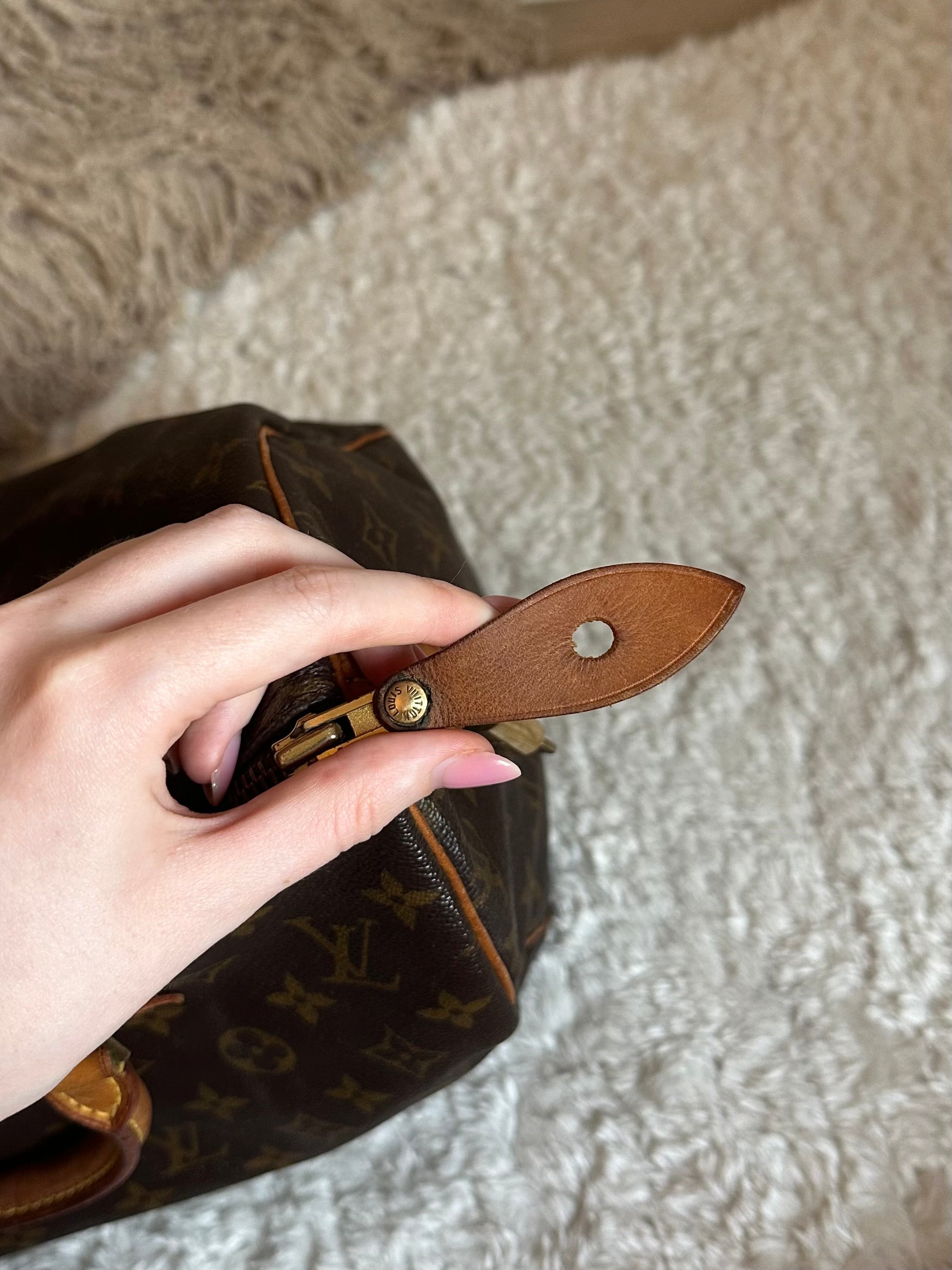 Louis Vuitton Speedy 30