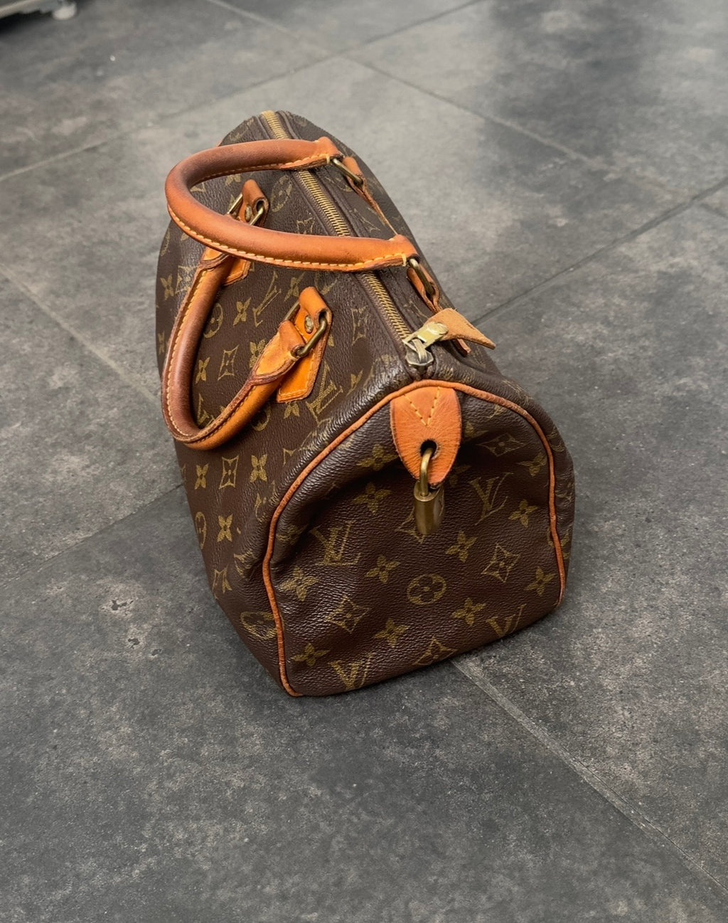 Louis Vuitton Speedy 25