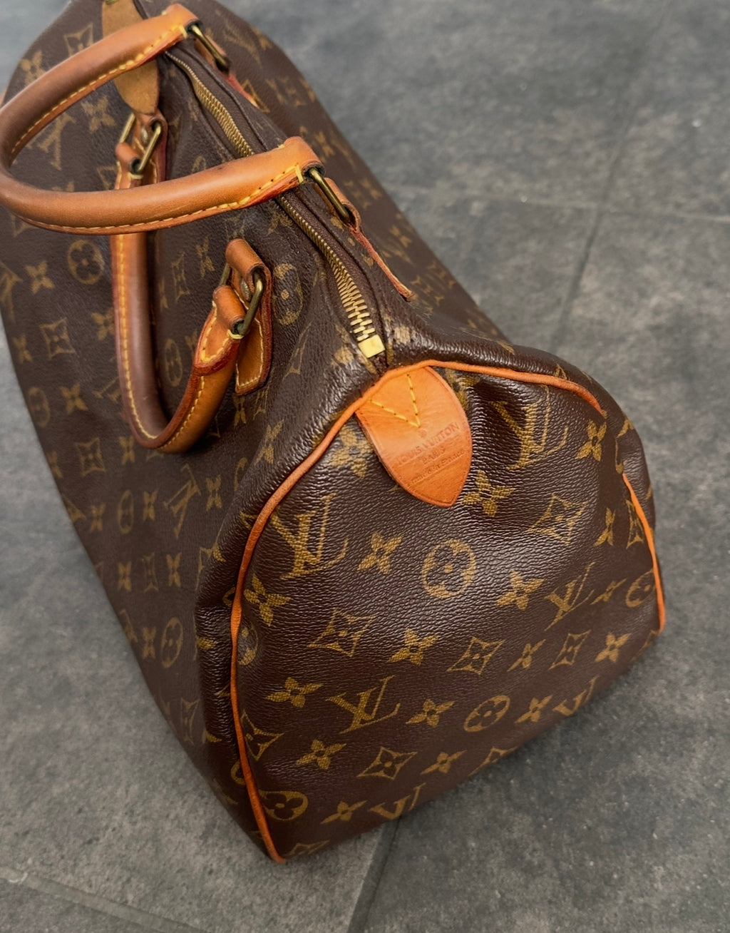 Louis Vuitton Speedy 30
