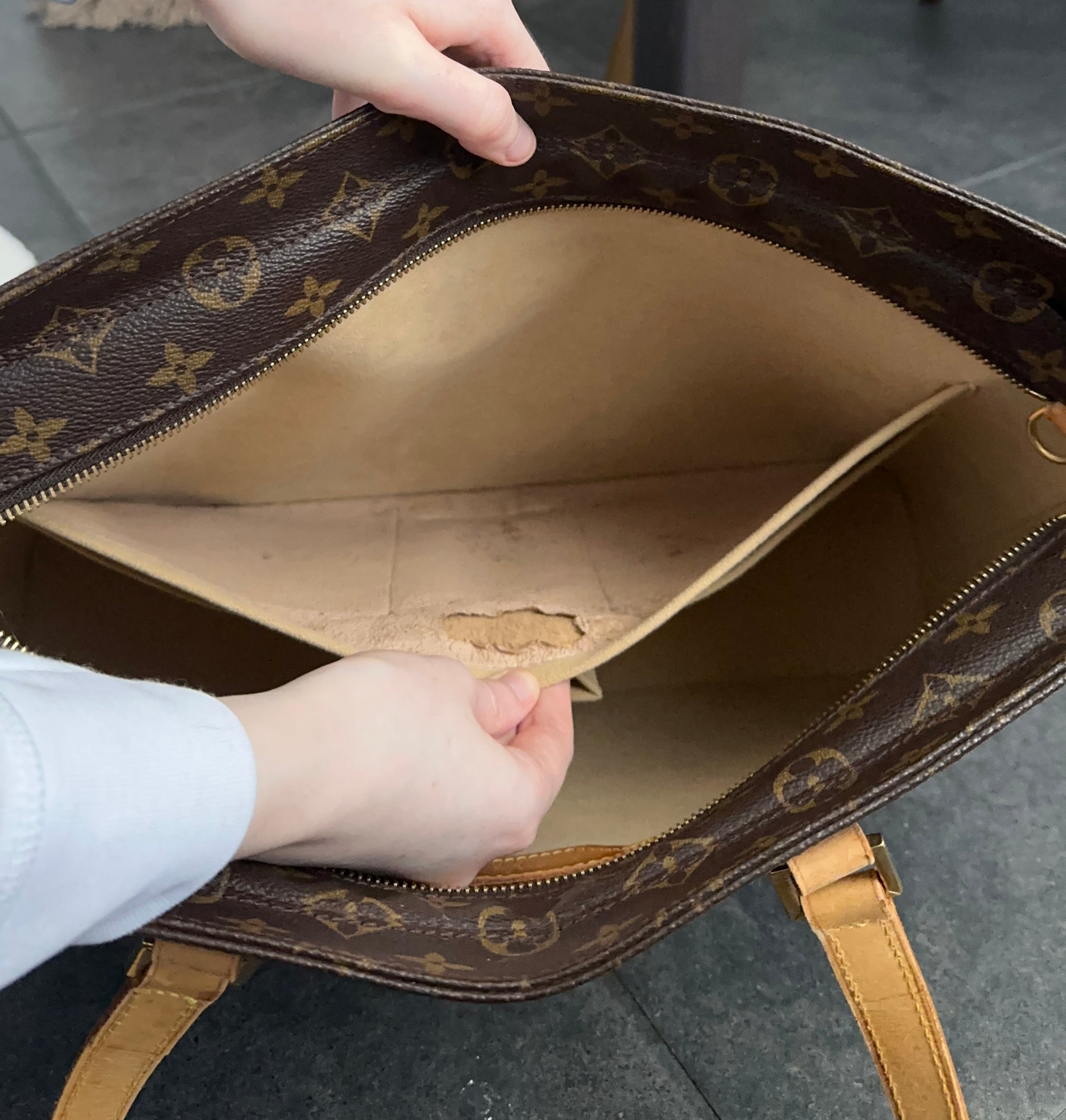 1 Buy = 1 Free Louis Vuitton Luco