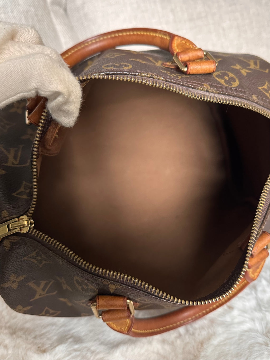 Louis Vuitton Speedy 30