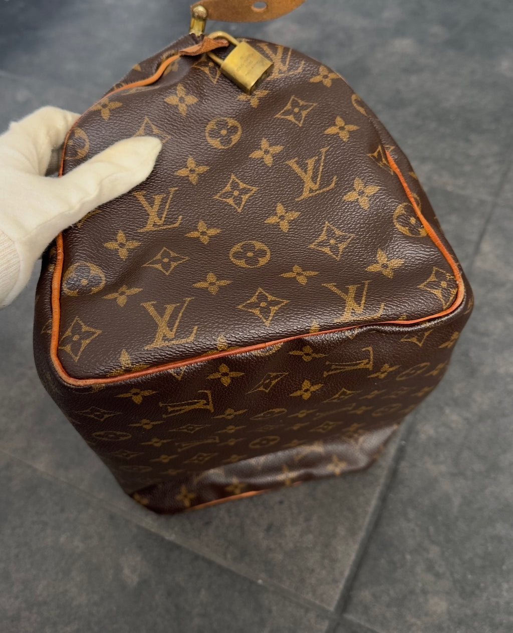 Louis Vuitton Speedy 30