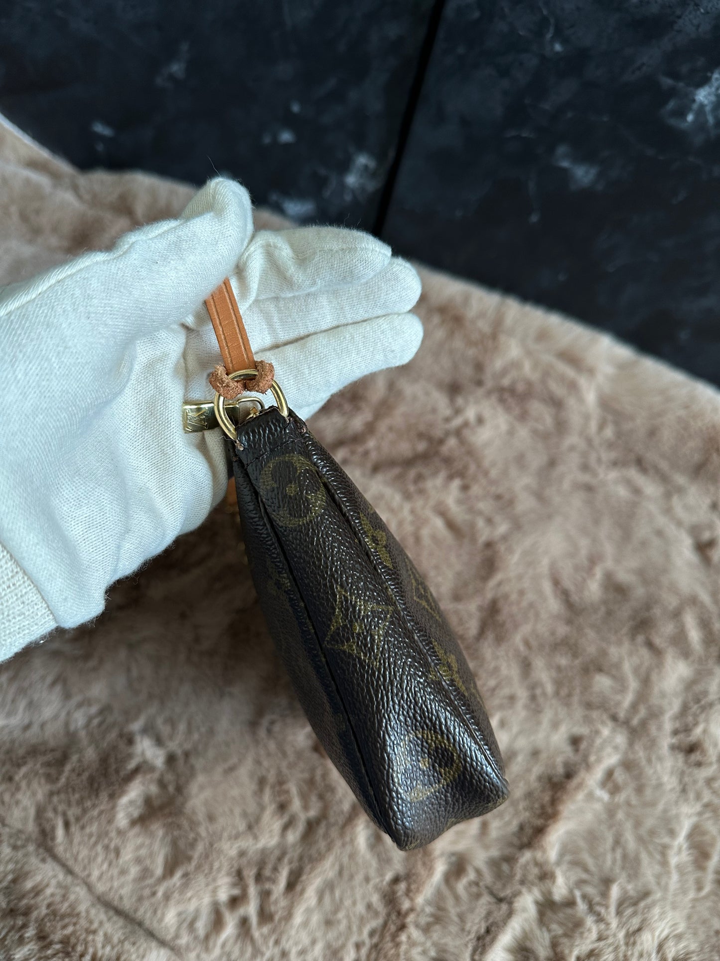 Louis Vuitton Pochette