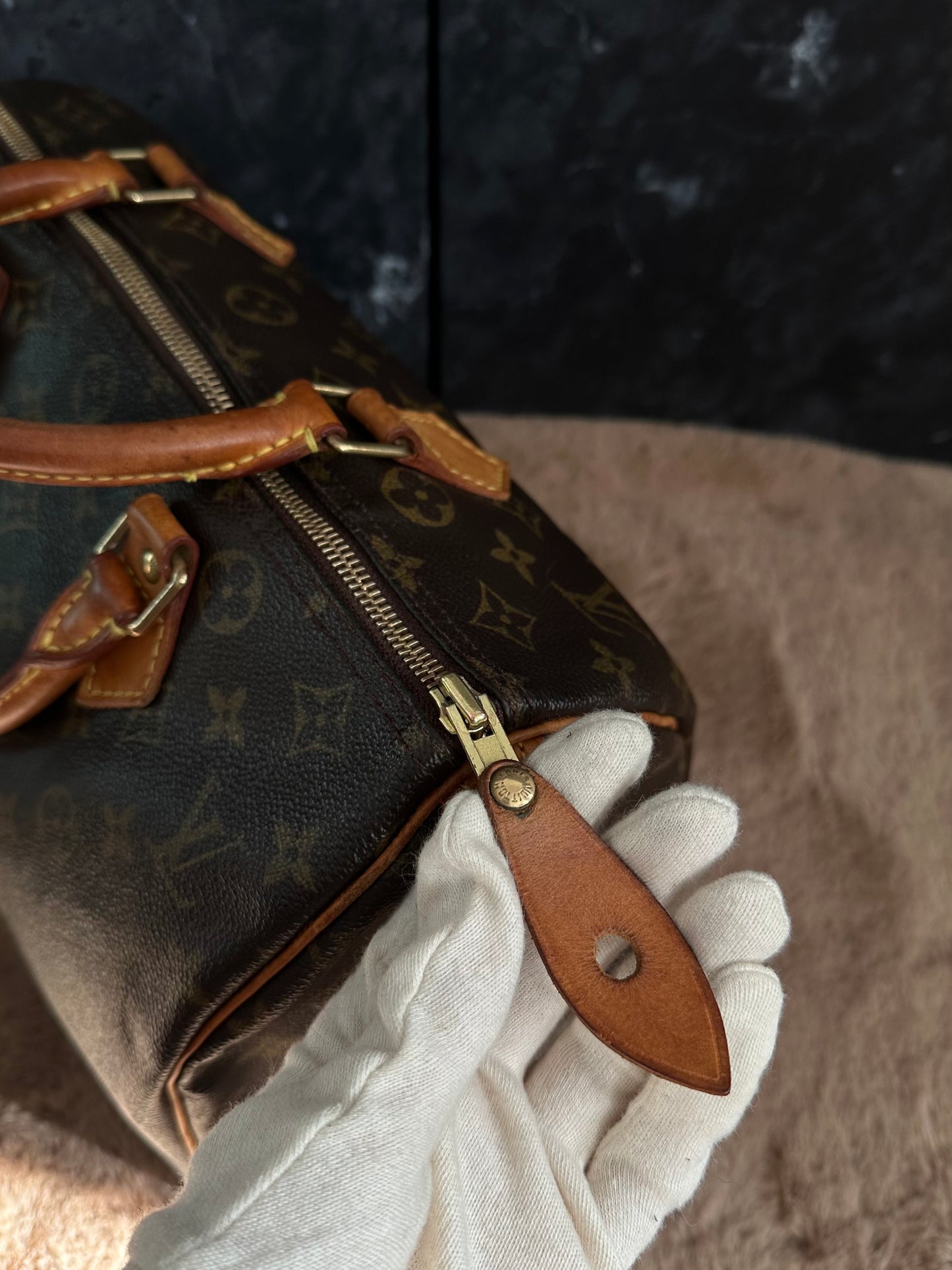 Louis Vuitton Speedy 30