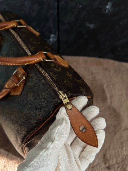 Louis Vuitton Speedy 30