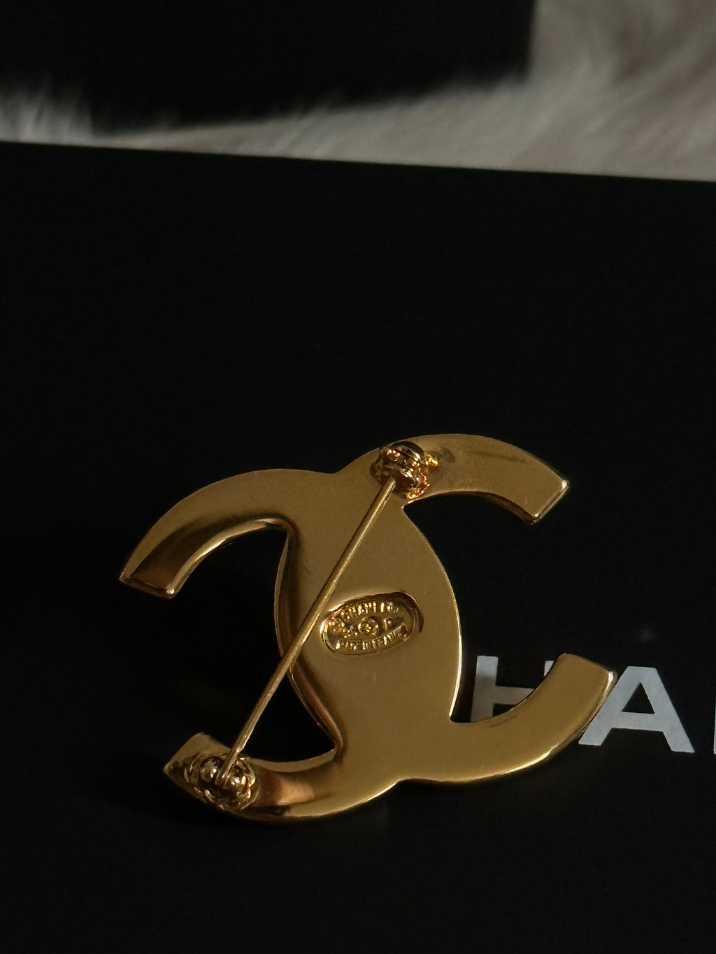 Chanel Broche Turnlock