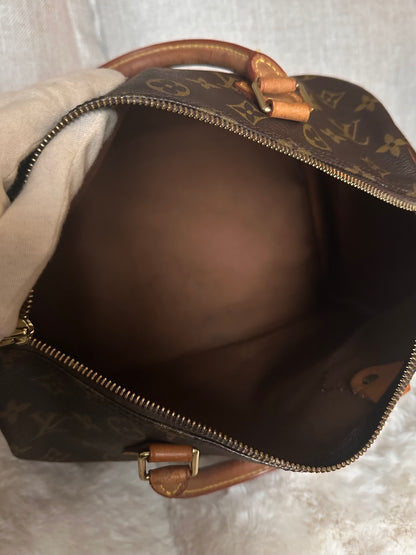 Louis Vuitton Speedy 30