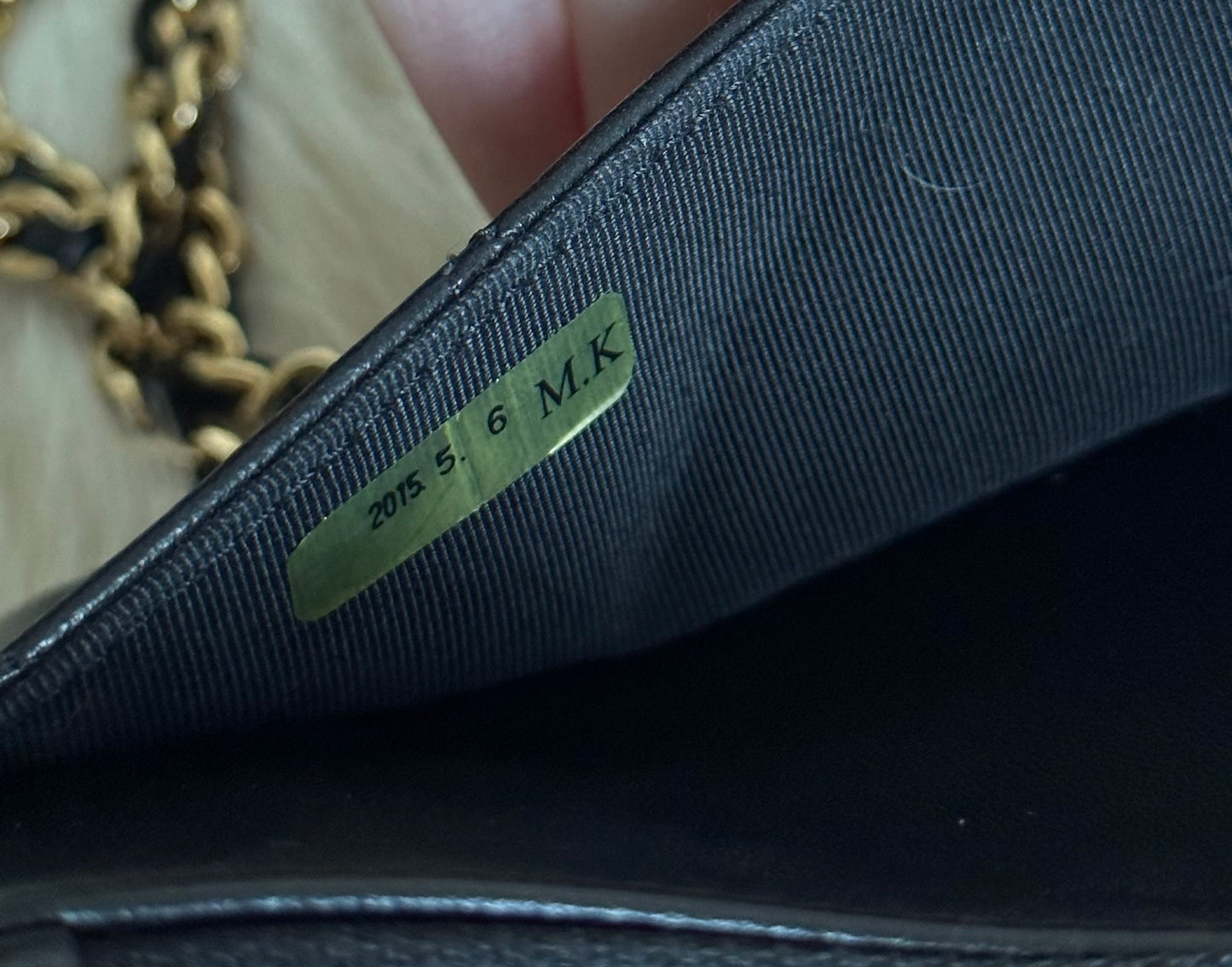 CHANEL WALLET ON CHAIN ​​BLACK AND GOLD